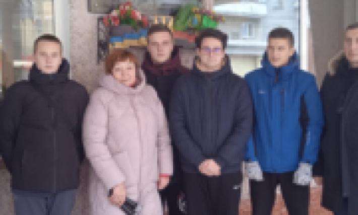 Будьмо гідні ЗСУ