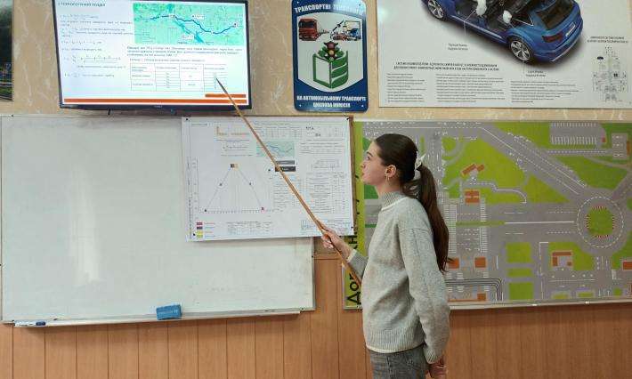 ЗАХИСТ КУРСОВИХ ПРОЄКТІВ НА ЦИКЛОВІЙ КОМІСІЇ ТРАНСПОРТНІ ТЕХНОЛОГІЇ (НА АВТОМОБІЛЬНОМУ ТРАНСПОРТІ)