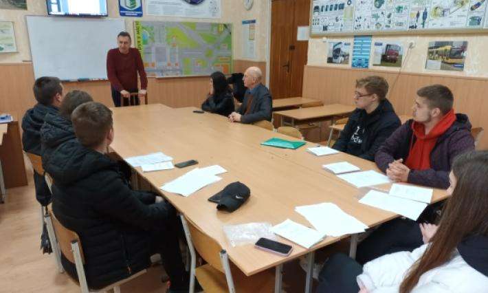 ЗУСТРІЧ З ПРЕДСТАВНИКОМ РОБОТОДАВЦІВ ЩОДО ОБГОВОРЕННЯ ЗМІСТУ ТА ПЕРСПЕКТИВ РОЗВИТКУ ОСВІТНЬО- ПРОФЕСІЙНОЇ ПРОГРАМИ СПЕЦІАЛЬНОСТІ 275 «ТРАНСПОРТНІ ТЕХНОЛОГІЇ (НА АВТОМОБІЛЬНОМУ ТРАНСПОРТІ)»